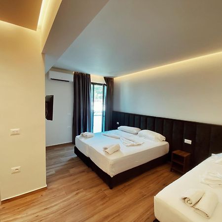 Adriatik Hotel Wlora Zewnętrze zdjęcie