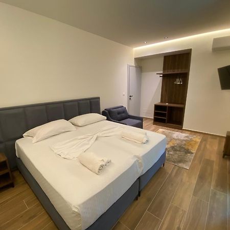 Adriatik Hotel Wlora Zewnętrze zdjęcie