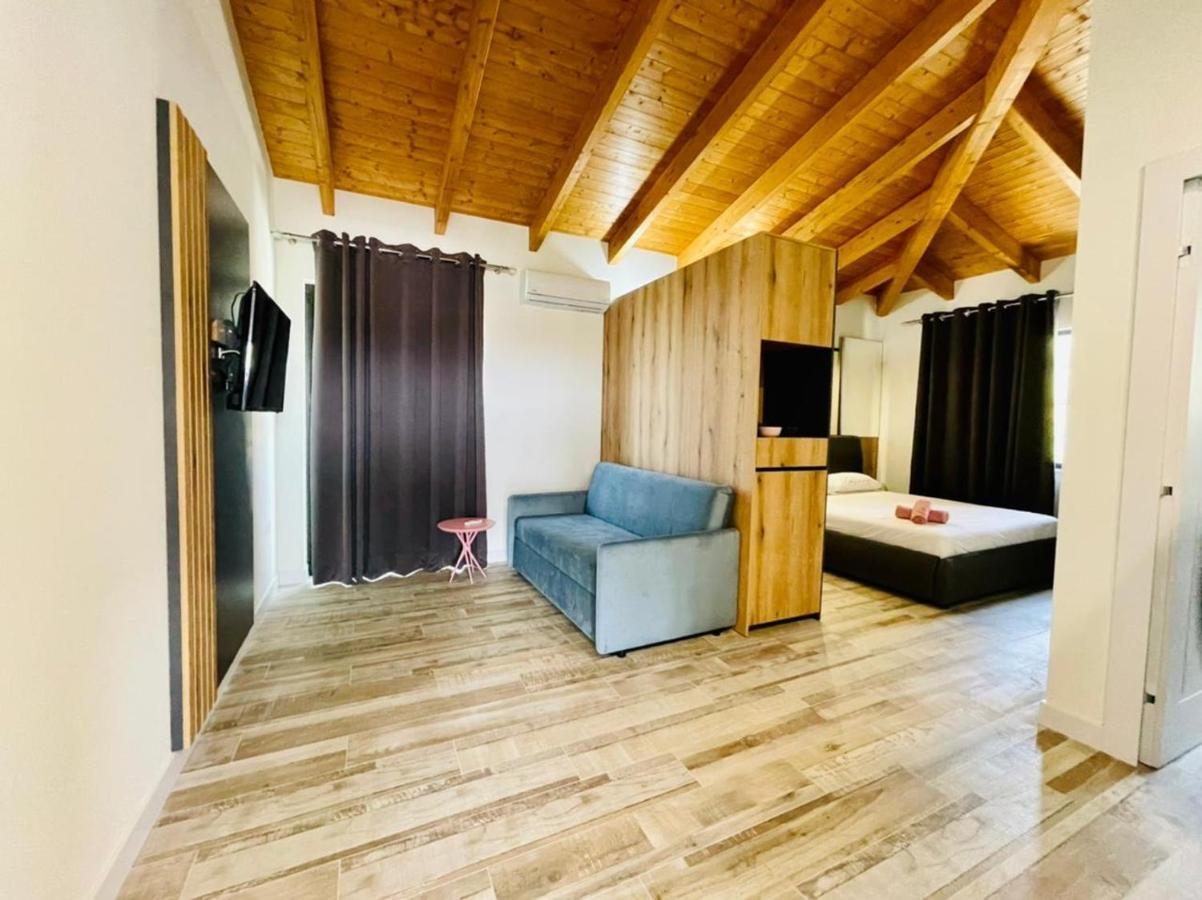 Adriatik Hotel Wlora Zewnętrze zdjęcie