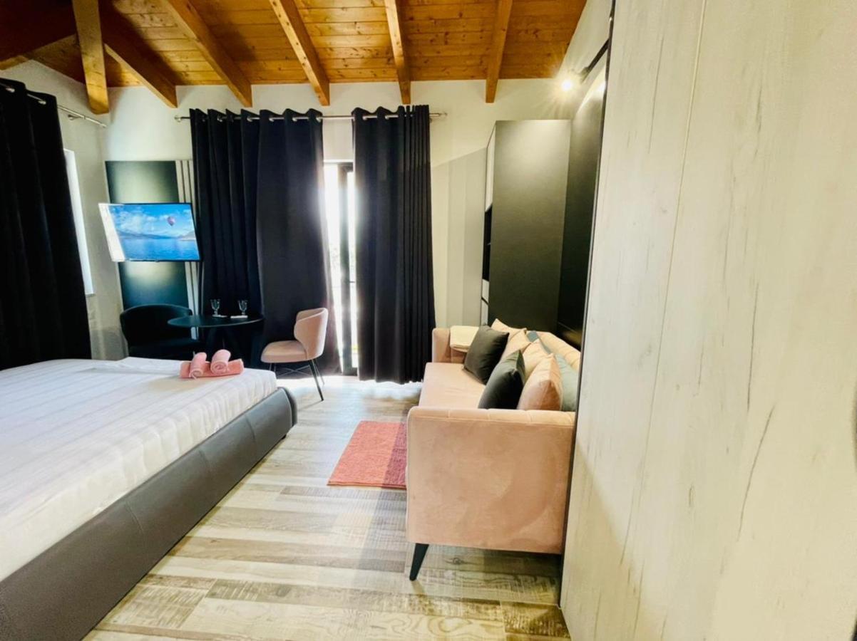 Adriatik Hotel Wlora Zewnętrze zdjęcie