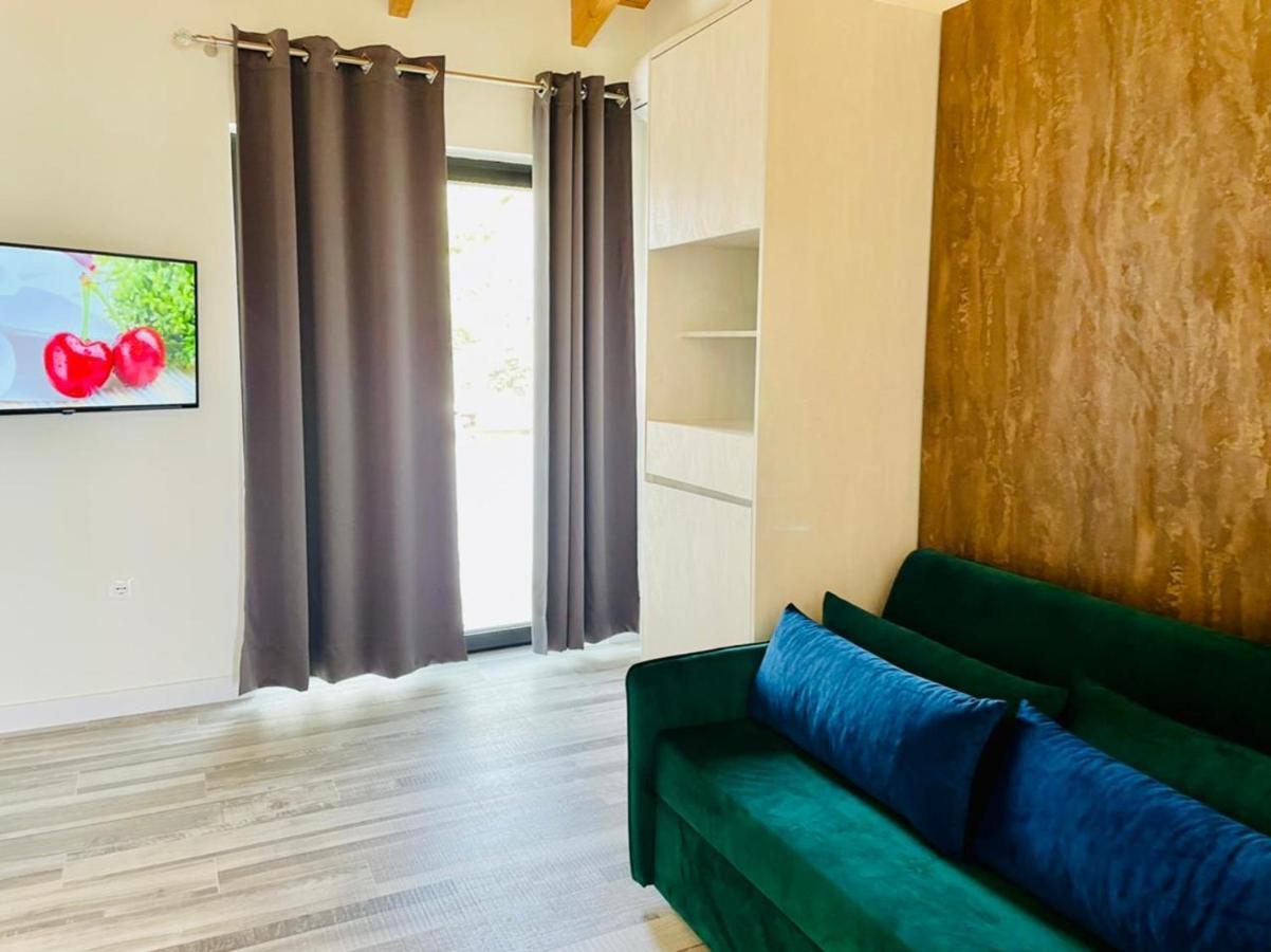 Adriatik Hotel Wlora Zewnętrze zdjęcie