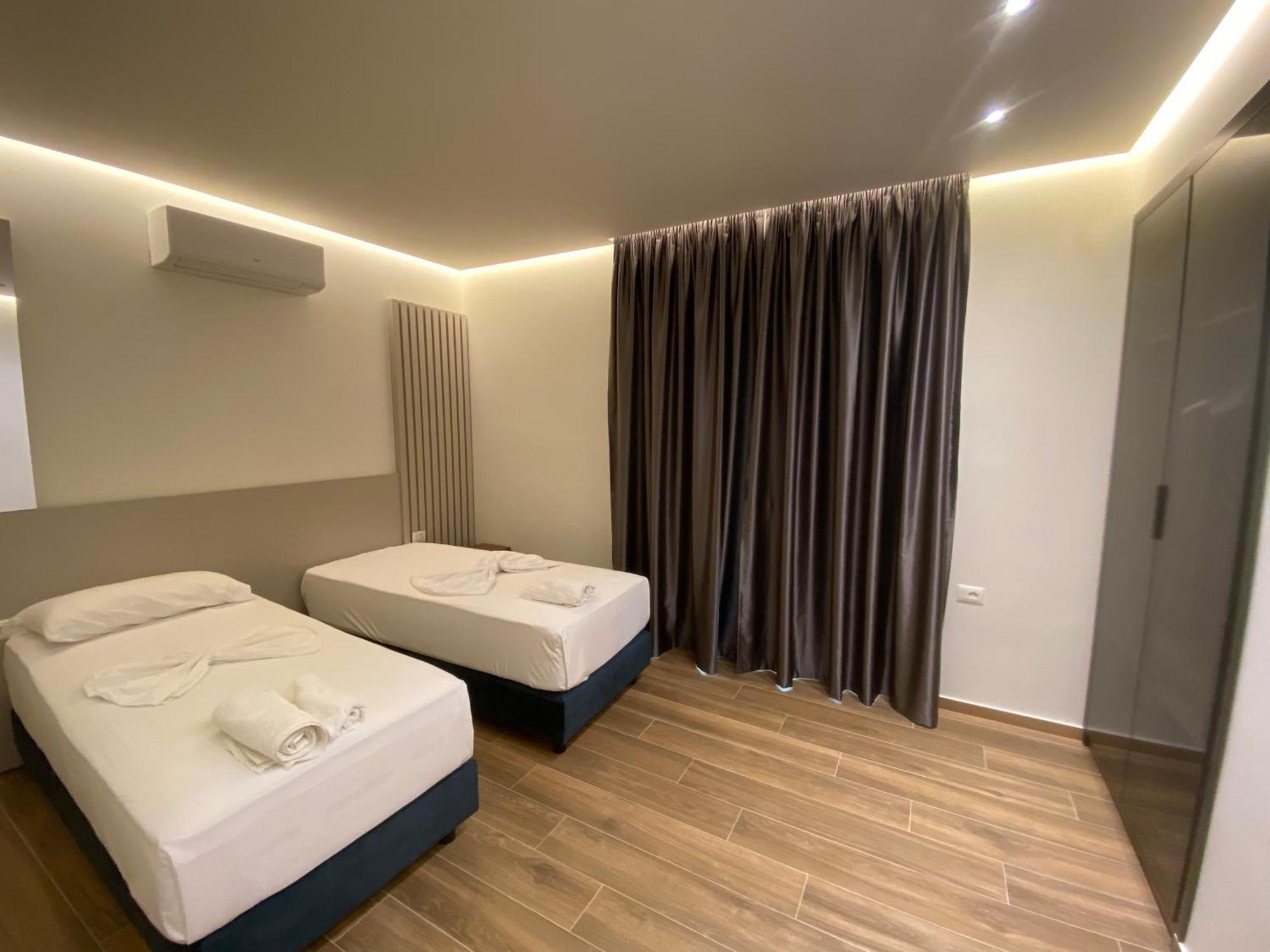 Adriatik Hotel Wlora Zewnętrze zdjęcie